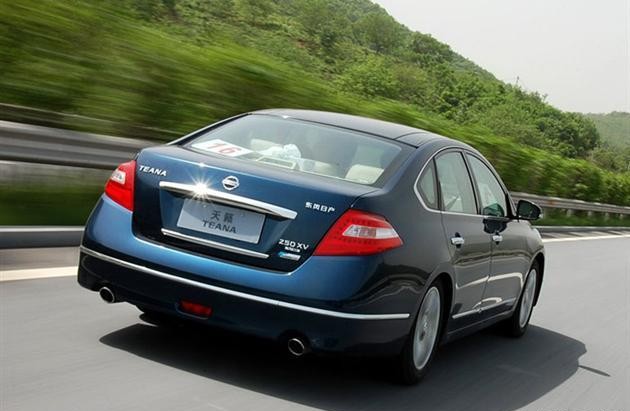 日產(chǎn) 天籟 2.0L XE 標(biāo)準(zhǔn)版 2011款