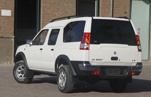 鄭州日產(chǎn) 銳騏多功能商用車 2WD ZD30柴油標準型 國Ⅲ 2010款