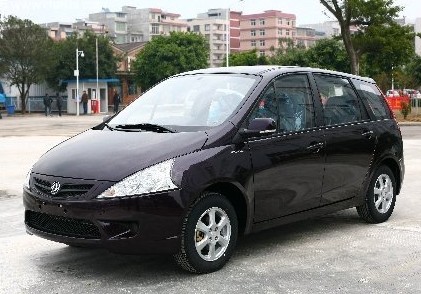 風(fēng)行 菱智 D19 創(chuàng)業(yè)型(長車)LZ6510AD1S 7座 國四 2011款