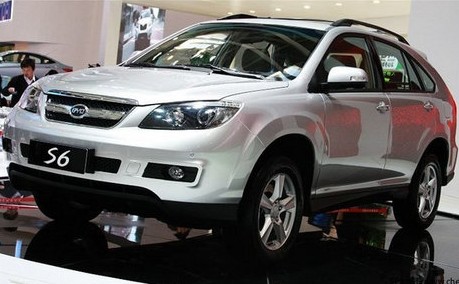 比亞迪 S6 2.0L 手動(dòng) 尊貴型 2013款