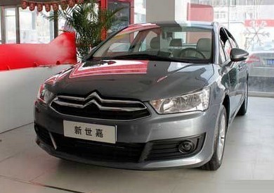 2013款新世嘉兩廂1.6L 自動(dòng)樂(lè)尚版