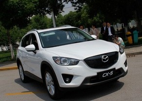 2013款馬自達(dá)CX-52.0L 自動(dòng)兩驅(qū)舒適版